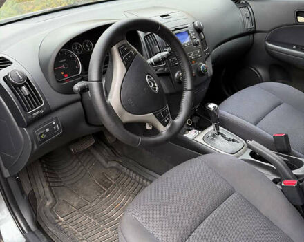 Серый Хендай Элантра, объемом двигателя 2 л и пробегом 213 тыс. км за 6700 $, фото 10 на Automoto.ua