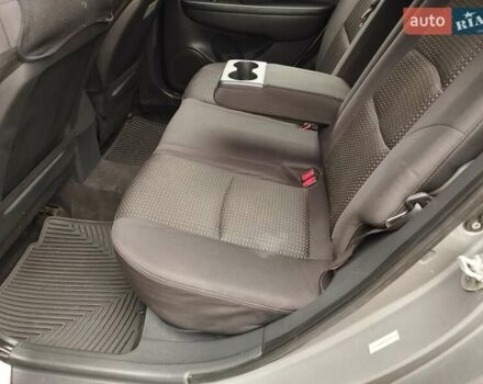 Сірий Хендай Елантра, об'ємом двигуна 2 л та пробігом 246 тис. км за 5800 $, фото 12 на Automoto.ua