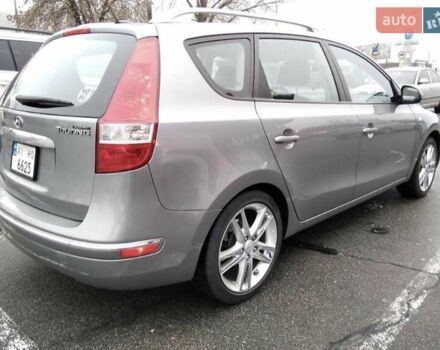 Сірий Хендай Елантра, об'ємом двигуна 1.98 л та пробігом 167 тис. км за 9000 $, фото 3 на Automoto.ua