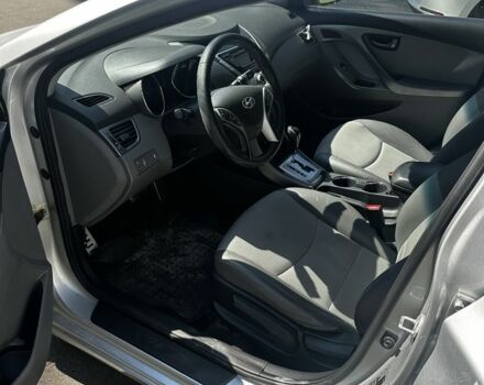 Серый Хендай Элантра, объемом двигателя 1.6 л и пробегом 79 тыс. км за 10300 $, фото 2 на Automoto.ua