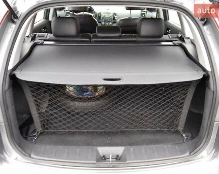 Сірий Хендай Елантра, об'ємом двигуна 1.98 л та пробігом 167 тис. км за 9000 $, фото 5 на Automoto.ua