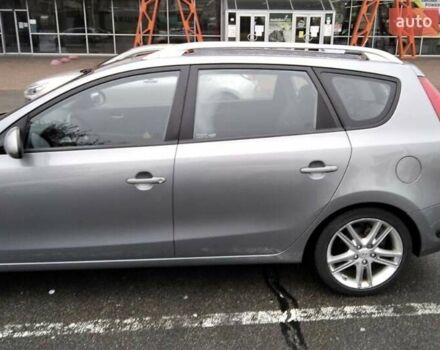 Сірий Хендай Елантра, об'ємом двигуна 1.98 л та пробігом 167 тис. км за 9000 $, фото 2 на Automoto.ua