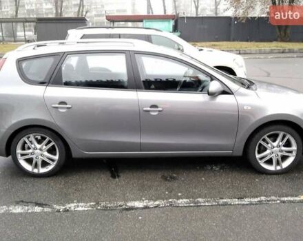 Сірий Хендай Елантра, об'ємом двигуна 1.98 л та пробігом 167 тис. км за 9000 $, фото 1 на Automoto.ua