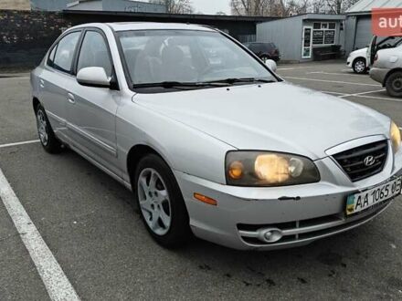 Сірий Хендай Елантра, об'ємом двигуна 2 л та пробігом 280 тис. км за 2500 $, фото 1 на Automoto.ua