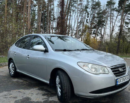 Сірий Хендай Елантра, об'ємом двигуна 1.59 л та пробігом 306 тис. км за 4300 $, фото 1 на Automoto.ua