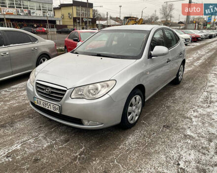 Серый Хендай Элантра, объемом двигателя 1.6 л и пробегом 180 тыс. км за 6700 $, фото 1 на Automoto.ua