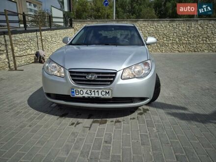 Хендай Елантра 2008 у Тернополі на Automoto.ua Сірий Хендай Елантра, об'ємом двигуна 1.59 л та пробігом 172 тис. км за 4340 $, фото 1 на Automoto.ua