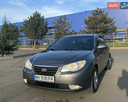 Сірий Хендай Елантра, об'ємом двигуна 1.59 л та пробігом 203 тис. км за 7100 $, фото 1 на Automoto.ua