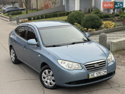 Сірий Хендай Елантра, об'ємом двигуна 1.6 л та пробігом 168 тис. км за 5500 $, фото 1 на Automoto.ua