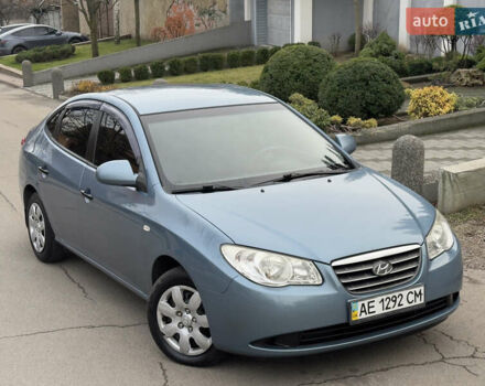 Серый Хендай Элантра, объемом двигателя 1.6 л и пробегом 168 тыс. км за 5500 $, фото 1 на Automoto.ua