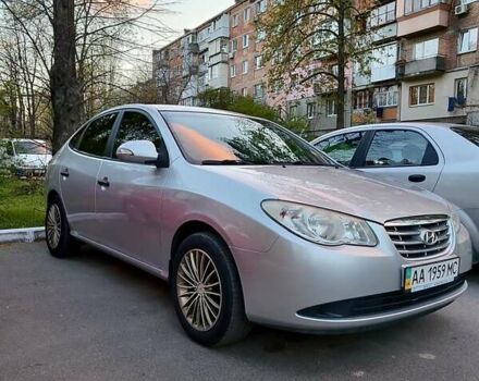 Сірий Хендай Елантра, об'ємом двигуна 1.59 л та пробігом 280 тис. км за 6200 $, фото 1 на Automoto.ua