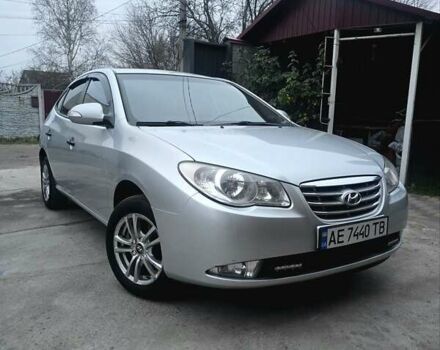 Серый Хендай Элантра, объемом двигателя 1.59 л и пробегом 149 тыс. км за 7300 $, фото 1 на Automoto.ua