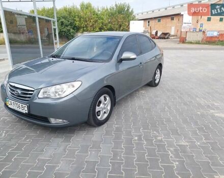 Хендай Элантра 2010 в Умани на Automoto.ua Серый Хендай Элантра, объемом двигателя 1.98 л и пробегом 205 тыс. км за 7400 $, фото 1 на Automoto.ua