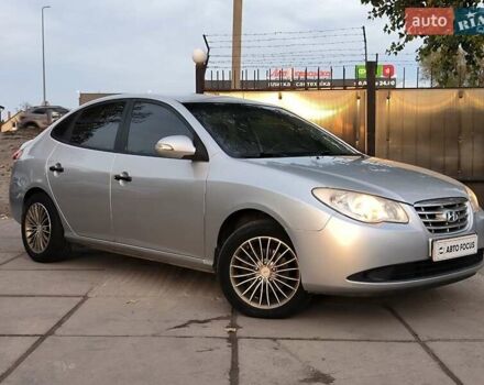 Сірий Хендай Елантра, об'ємом двигуна 1.59 л та пробігом 276 тис. км за 6590 $, фото 1 на Automoto.ua