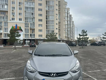 Серый Хендай Элантра, объемом двигателя 1.8 л и пробегом 135 тыс. км за 8799 $, фото 1 на Automoto.ua