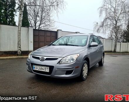 Сірий Хендай Елантра, об'ємом двигуна 2 л та пробігом 250 тис. км за 4750 $, фото 1 на Automoto.ua