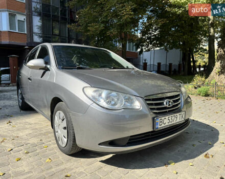 Сірий Хендай Елантра, об'ємом двигуна 1.59 л та пробігом 197 тис. км за 5900 $, фото 1 на Automoto.ua