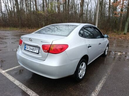 Серый Хендай Элантра, объемом двигателя 1.6 л и пробегом 213 тыс. км за 5500 $, фото 1 на Automoto.ua