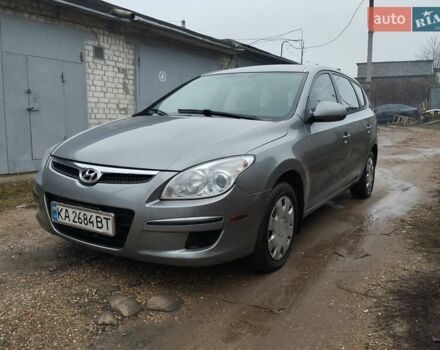 Сірий Хендай Елантра, об'ємом двигуна 2 л та пробігом 246 тис. км за 5800 $, фото 1 на Automoto.ua