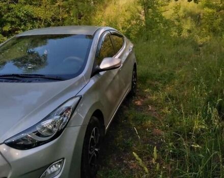 Серый Хендай Элантра, объемом двигателя 1.6 л и пробегом 197 тыс. км за 8500 $, фото 1 на Automoto.ua