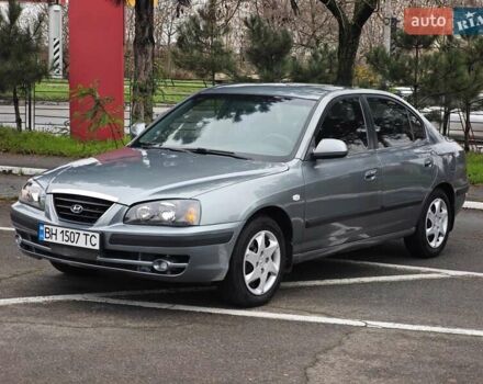 Сірий Хендай Елантра, об'ємом двигуна 1.6 л та пробігом 197 тис. км за 4400 $, фото 1 на Automoto.ua