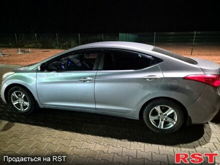 Серый Хендай Элантра, объемом двигателя 1.6 л и пробегом 182 тыс. км за 8900 $, фото 1 на Automoto.ua