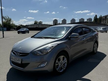 Сірий Хендай Елантра, об'ємом двигуна 1.6 л та пробігом 181 тис. км за 8900 $, фото 1 на Automoto.ua