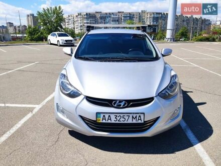 Хендай Элантра 2012 в Киеве на Automoto.ua Серый Хендай Элантра, объемом двигателя 1.8 л и пробегом 136 тыс. км за 9200 $, фото 1 на Automoto.ua