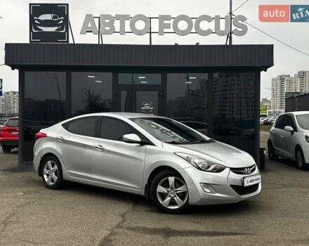 Сірий Хендай Елантра, об'ємом двигуна 1.59 л та пробігом 225 тис. км за 9990 $, фото 1 на Automoto.ua