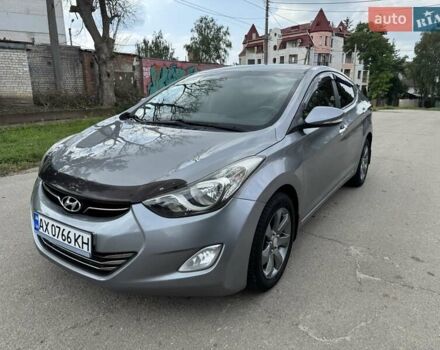 Серый Хендай Элантра, объемом двигателя 1.8 л и пробегом 174 тыс. км за 8300 $, фото 1 на Automoto.ua