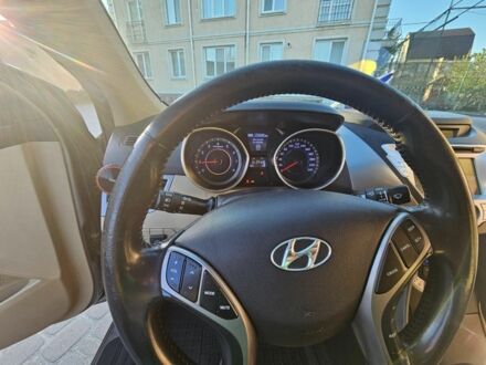 Хендай Элантра 2012 в Киеве на Automoto.ua Серый Хендай Элантра, объемом двигателя 0 л и пробегом 170 тыс. км за 10000 $, фото 1 на Automoto.ua