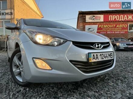 Хендай Элантра 2013 в Смеле на Automoto.ua Серый Хендай Элантра, объемом двигателя 1.8 л и пробегом 182 тыс. км за 8400 $, фото 1 на Automoto.ua