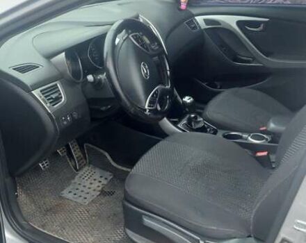 Сірий Хендай Елантра, об'ємом двигуна 1.8 л та пробігом 136 тис. км за 10500 $, фото 1 на Automoto.ua