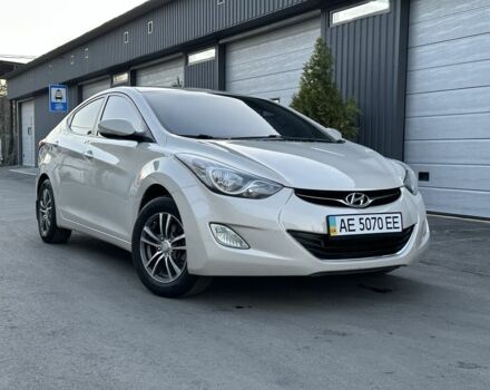 Хендай Элантра 2014 в Днепре (Днепропетровске) на Automoto.ua Серый Хендай Элантра, объемом двигателя 1.6 л и пробегом 95 тыс. км за 8800 $, фото 1 на Automoto.ua