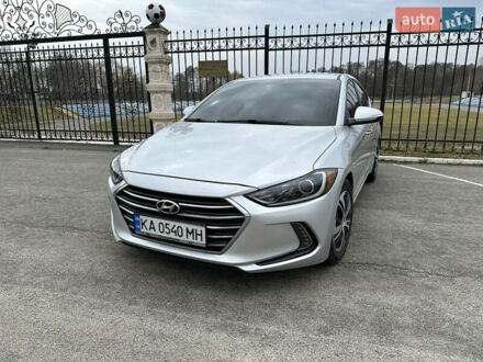 Хендай Элантра 2016 в Макарове на Automoto.ua Серый Хендай Элантра, объемом двигателя 2 л и пробегом 125 тыс. км за 11900 $, фото 1 на Automoto.ua
