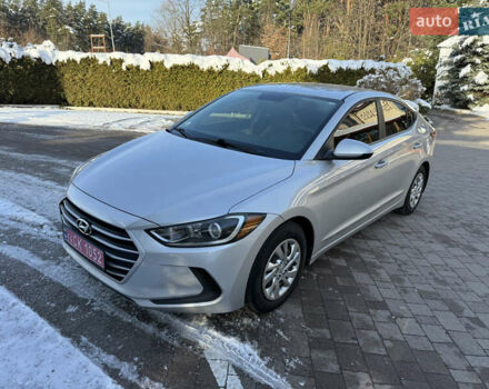 Серый Хендай Элантра, объемом двигателя 2 л и пробегом 138 тыс. км за 9900 $, фото 1 на Automoto.ua