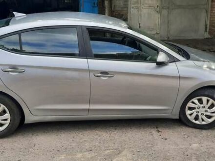 Хендай Элантра 2016 в Вышгороде на Automoto.ua Серый Хендай Элантра, объемом двигателя 2 л и пробегом 90 тыс. км за 8500 $, фото 1 на Automoto.ua