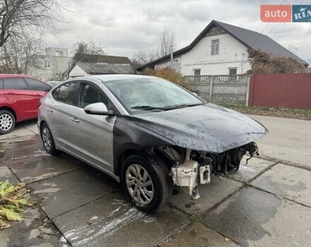 Серый Хендай Элантра, объемом двигателя 2 л и пробегом 150 тыс. км за 3800 $, фото 1 на Automoto.ua