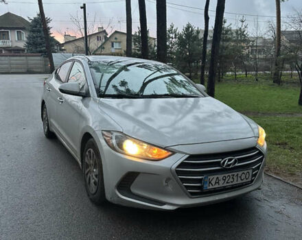 Серый Хендай Элантра, объемом двигателя 2 л и пробегом 161 тыс. км за 7300 $, фото 1 на Automoto.ua