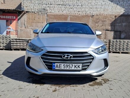 Хендай Элантра 2017 в Кривом Роге на Automoto.ua Серый Хендай Элантра, объемом двигателя 2 л и пробегом 168 тыс. км за 10300 $, фото 1 на Automoto.ua