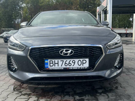Хендай Элантра 2017 в Виннице на Automoto.ua Серый Хендай Элантра, объемом двигателя 1.6 л и пробегом 42 тыс. км за 14500 $, фото 1 на Automoto.ua