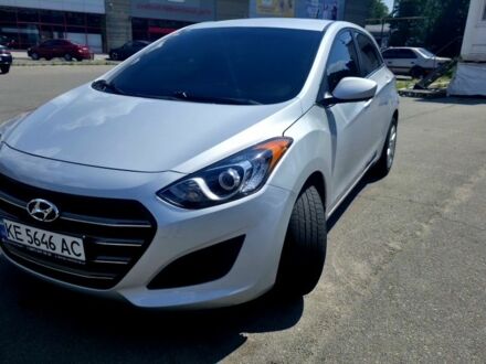 Серый Хендай Элантра, объемом двигателя 2 л и пробегом 160 тыс. км за 10500 $, фото 1 на Automoto.ua