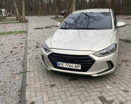 Серый Хендай Элантра, объемом двигателя 2 л и пробегом 205 тыс. км за 11100 $, фото 1 на Automoto.ua