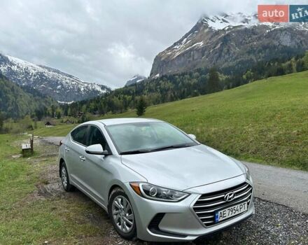 Сірий Хендай Елантра, об'ємом двигуна 2 л та пробігом 81 тис. км за 10500 $, фото 1 на Automoto.ua