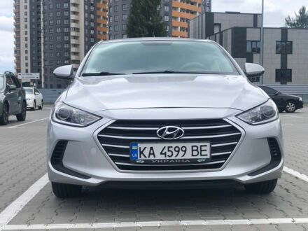 Серый Хендай Элантра, объемом двигателя 2 л и пробегом 99 тыс. км за 11200 $, фото 1 на Automoto.ua