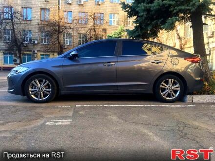 Сірий Хендай Елантра, об'ємом двигуна 2 л та пробігом 183 тис. км за 15000 $, фото 1 на Automoto.ua