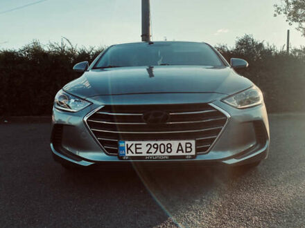 Серый Хендай Элантра, объемом двигателя 2 л и пробегом 96 тыс. км за 9800 $, фото 1 на Automoto.ua