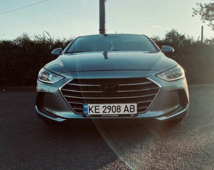 Серый Хендай Элантра, объемом двигателя 2 л и пробегом 96 тыс. км за 9800 $, фото 1 на Automoto.ua