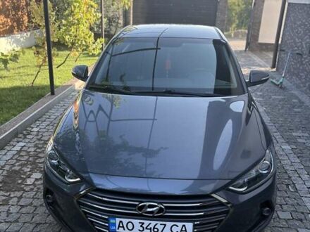 Серый Хендай Элантра, объемом двигателя 1.59 л и пробегом 92 тыс. км за 11000 $, фото 1 на Automoto.ua