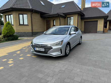 Хендай Элантра 2018 в Киеве на Automoto.ua Серый Хендай Элантра, объемом двигателя 2 л и пробегом 95 тыс. км за 11700 $, фото 1 на Automoto.ua